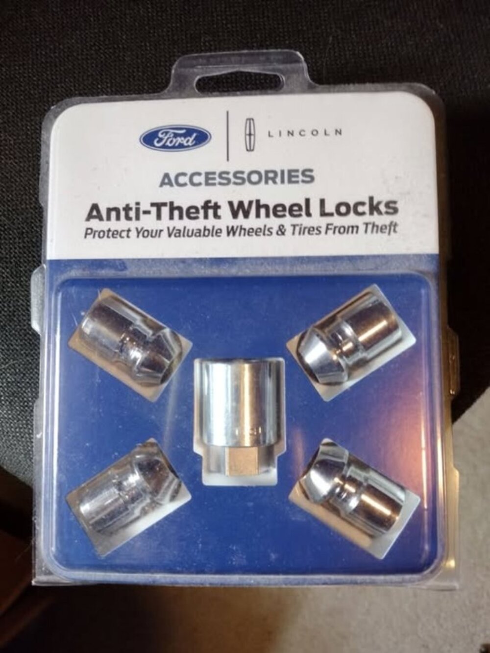 Ford Lincoln Anti-Theft Wheel Locks DM5Z-1A043-A (Sealed Kit)